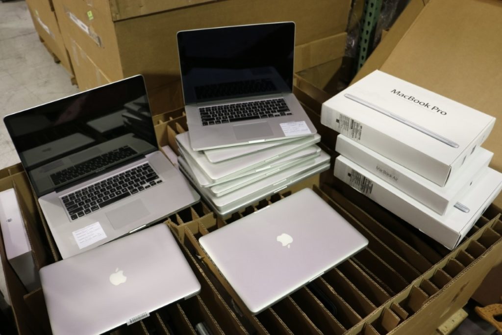 apple macbooks