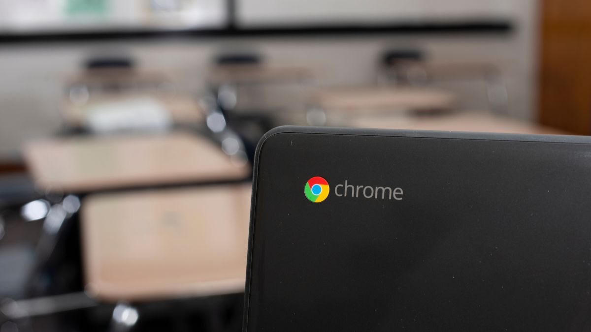 What is a Chromebook vs laptop